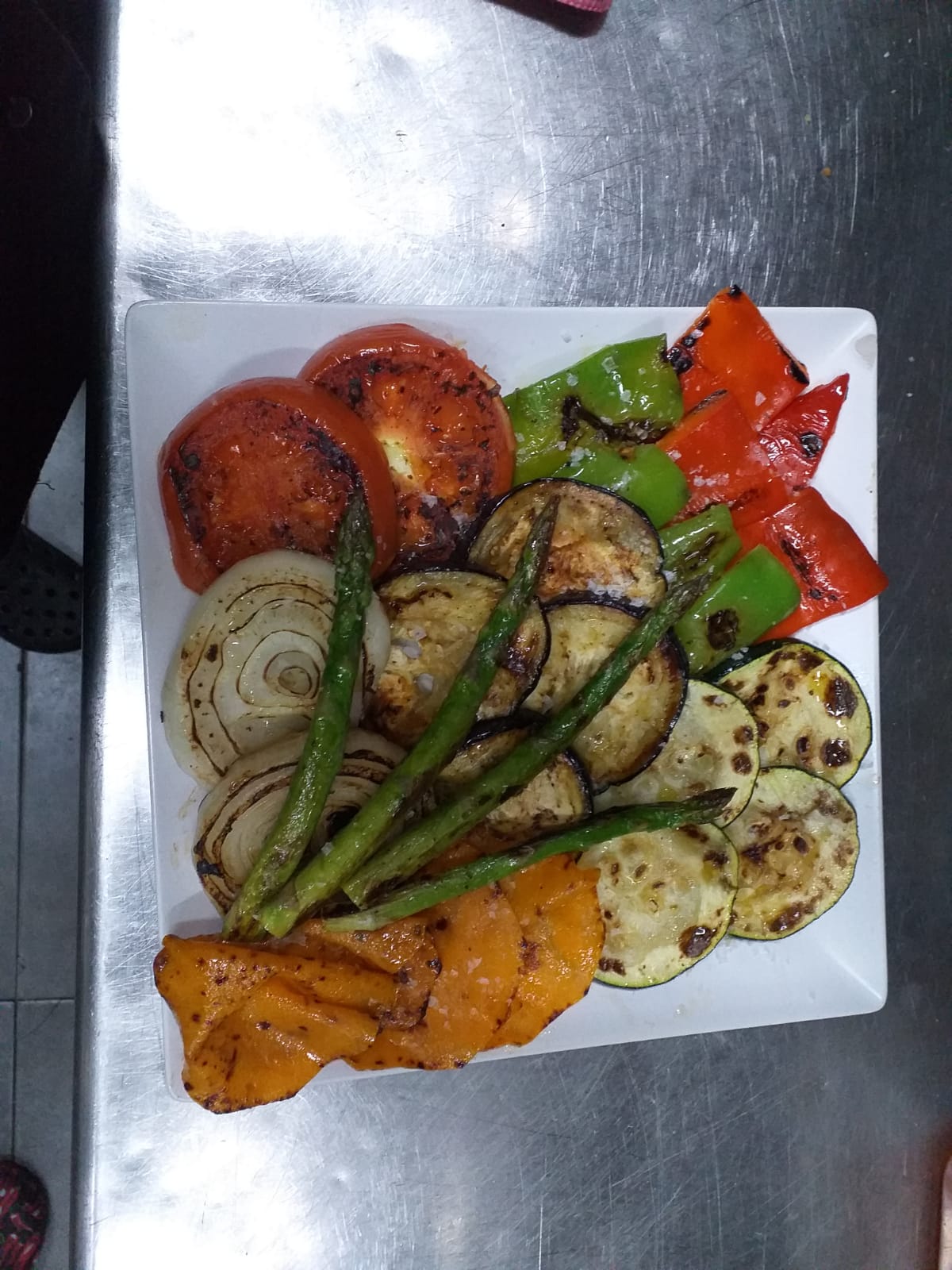 una sabrosa parrillada de verduras